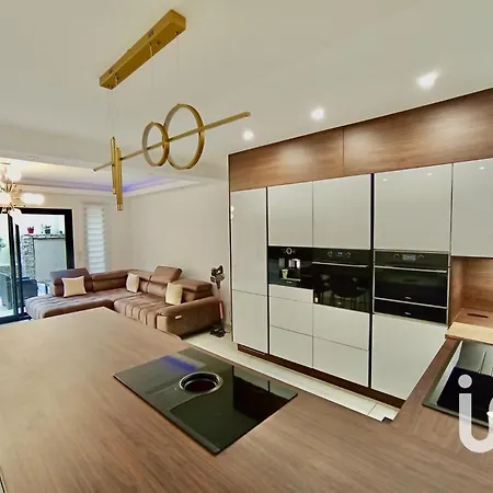 Maison De - Les Grands Buffets