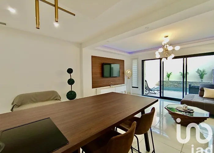 Maison De - Les Grands Buffets * 纳博讷